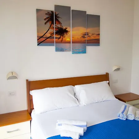 Family Nuova Orchidea Ριτσιόνε